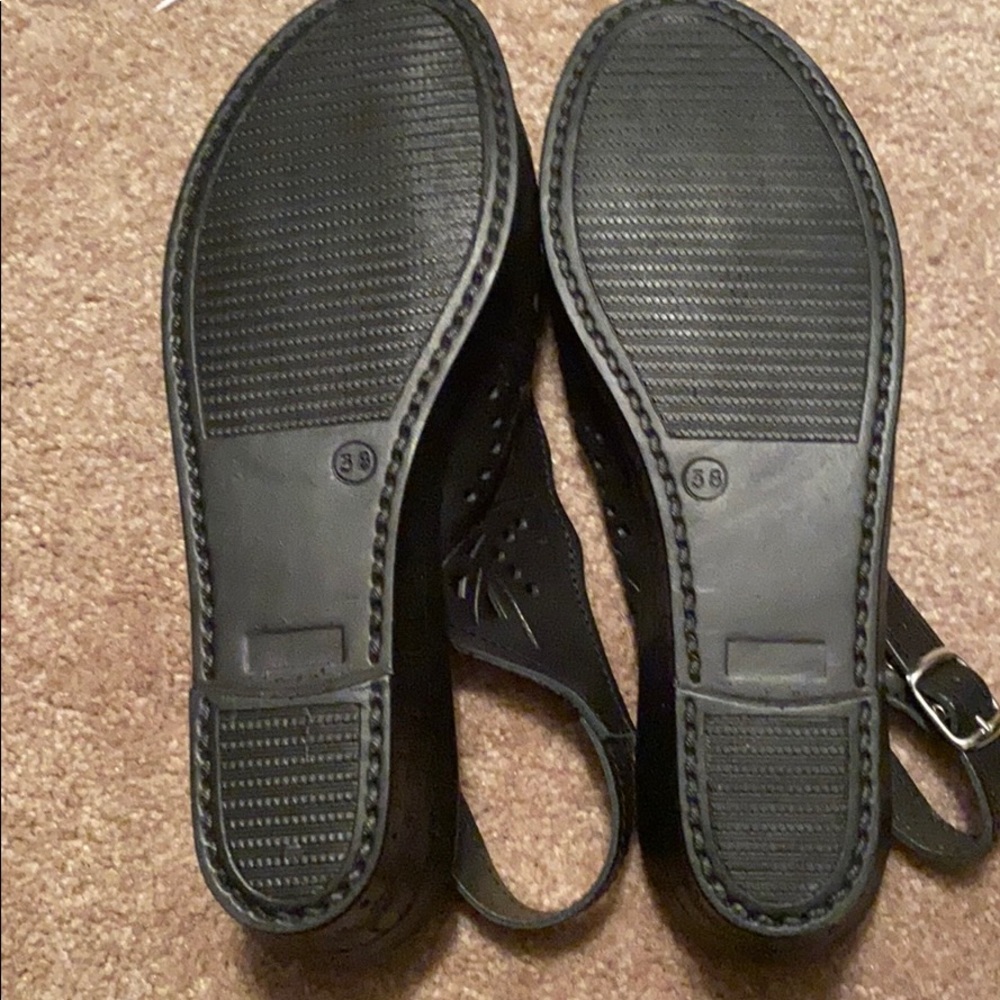 Spring Step Open Toed Sandals - Picture 3 of 4
